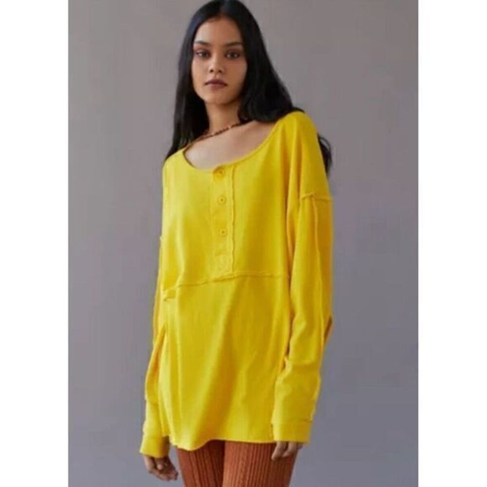 Urban Outfitters UO FREDDIE HENLEY Tunic Top In Yellow Slouchy tunic top S Women